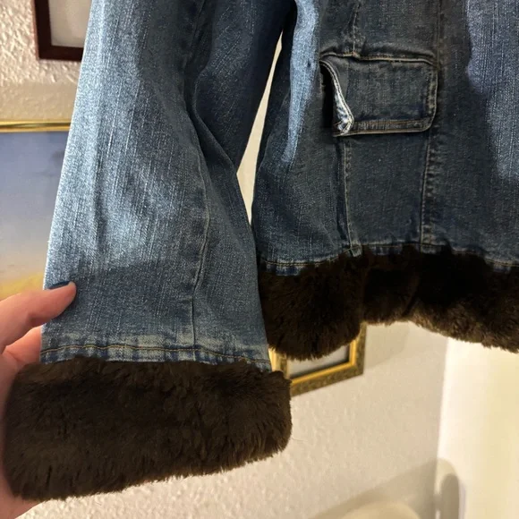 Vintage Denim Zip Jacket with Faux Fur - Picture 2 of 4